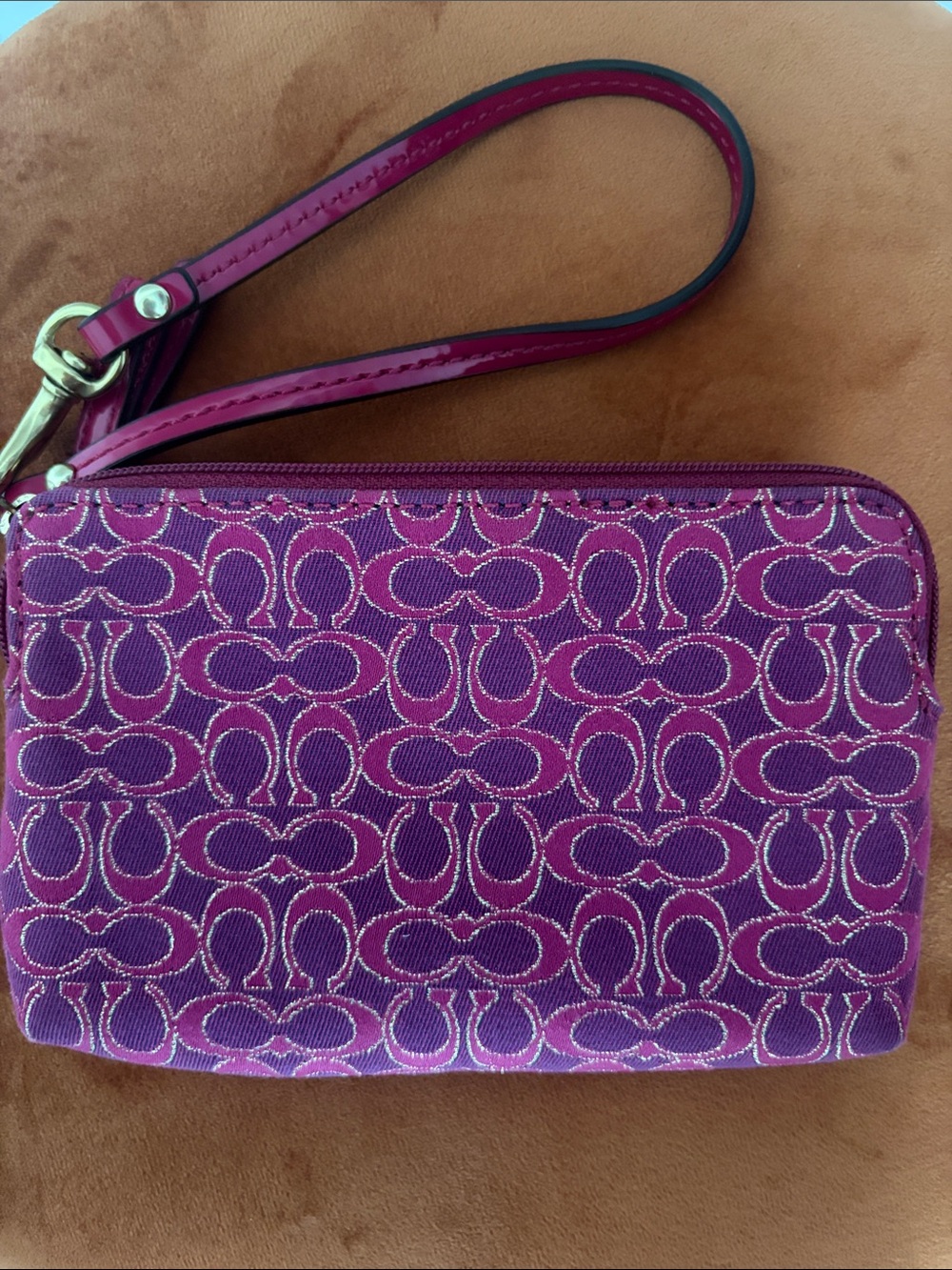 Coach Wristlet - Picture 4 of 4